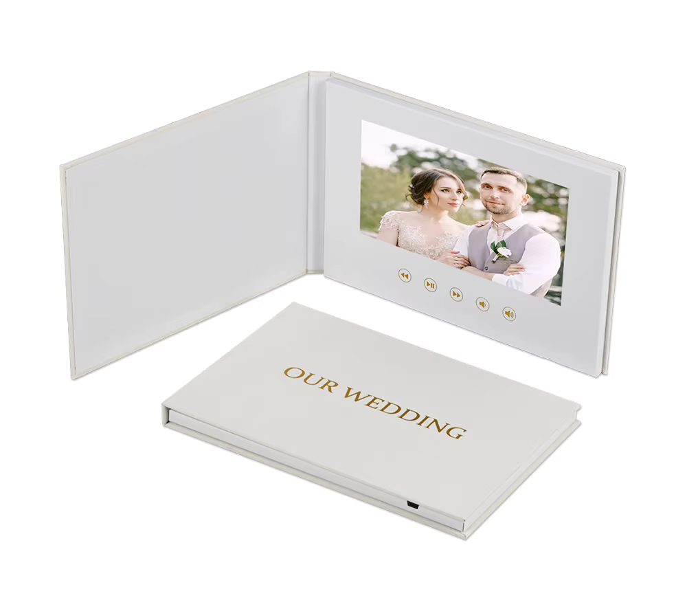 Memora™ Video Card With Linen Cover